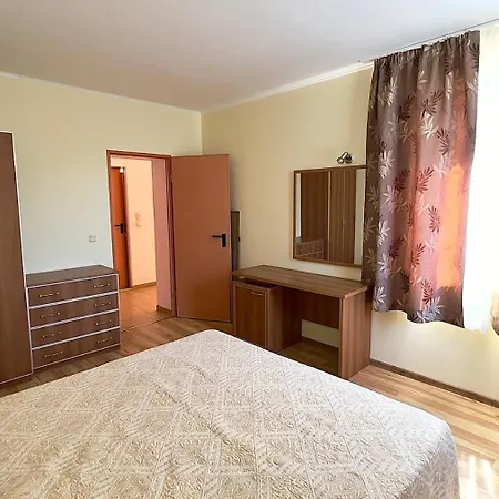 Apartament в комплекс златна дюна Nesebăr